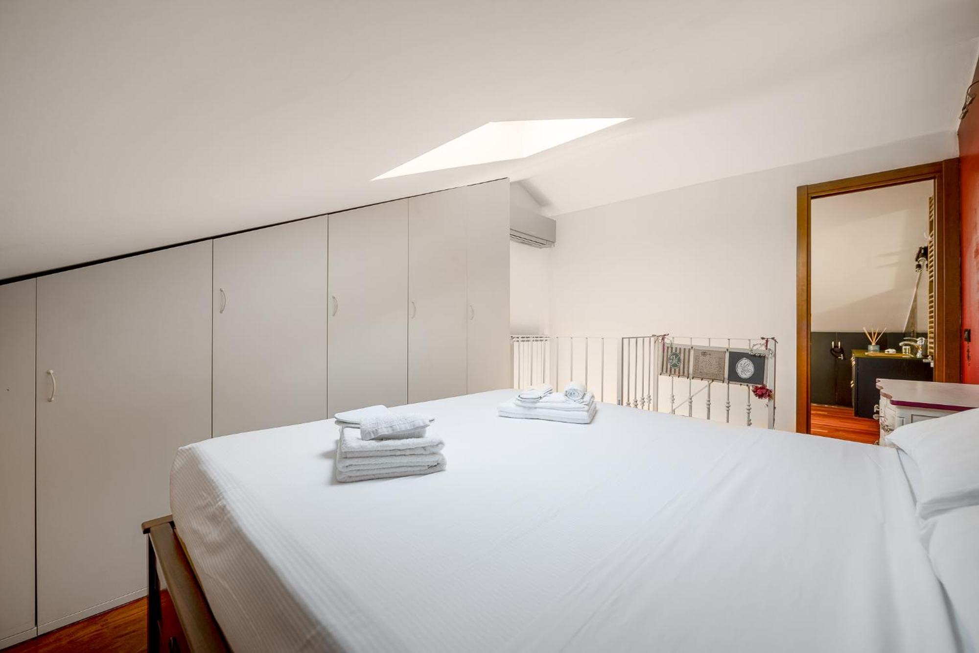 Ferienwohnung Bright Loft - Free Private Parking Mailand Exterior foto