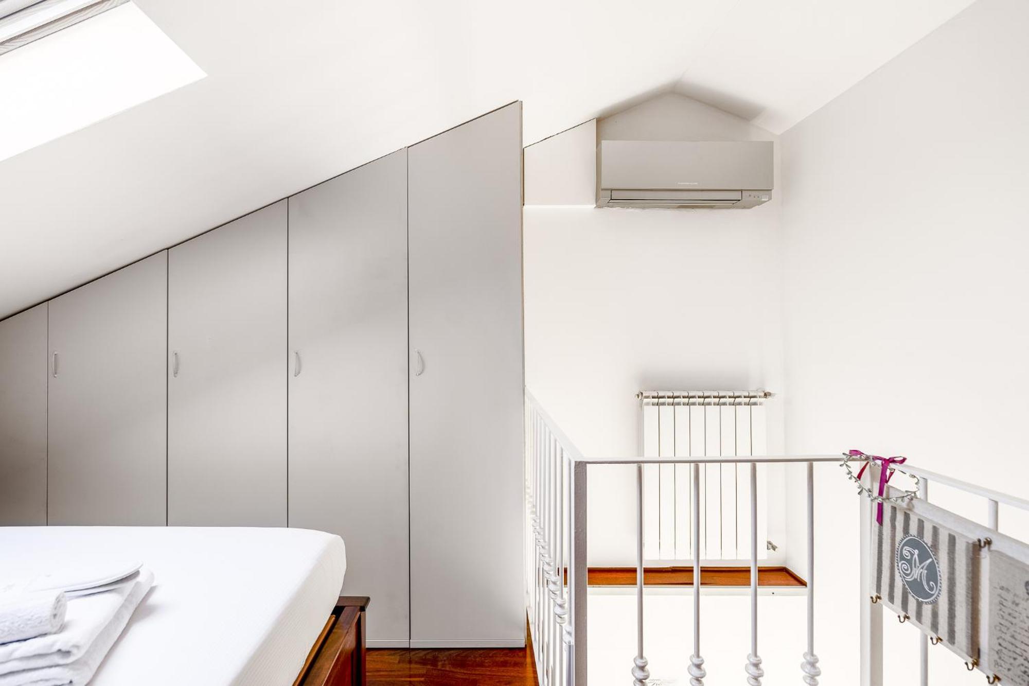 Ferienwohnung Bright Loft - Free Private Parking Mailand Exterior foto